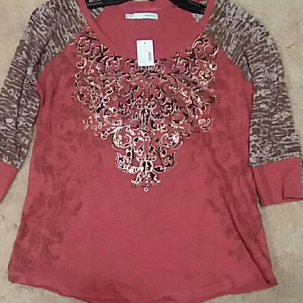 Maurices shirt